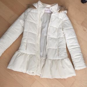 Liz Lisa white/cream puffer  jacket